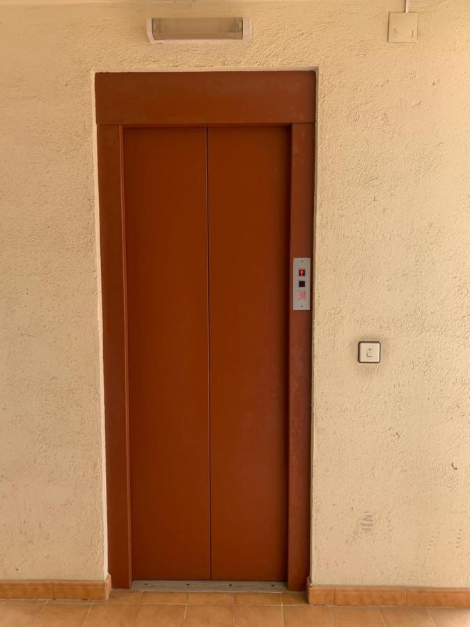 Apartamento De Playa En Santa Margarita. Roses Kültér fotó