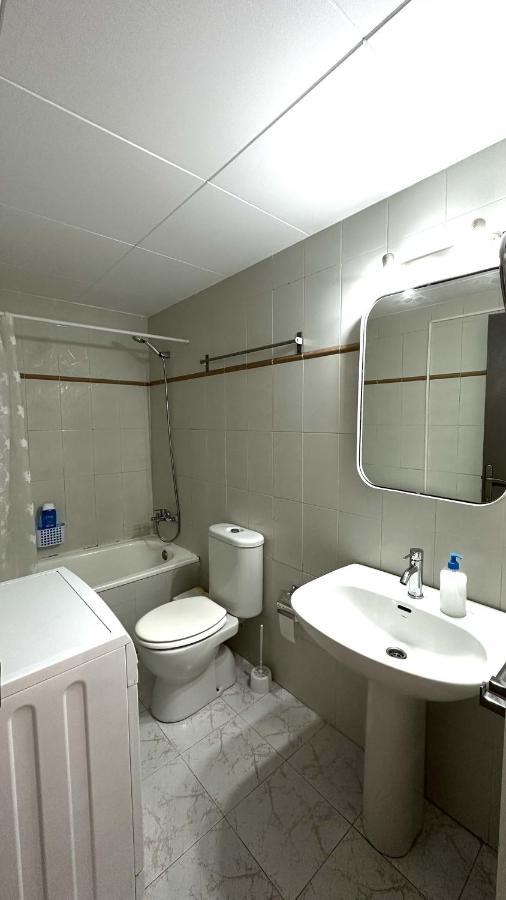 Apartamento De Playa En Santa Margarita. Roses Kültér fotó