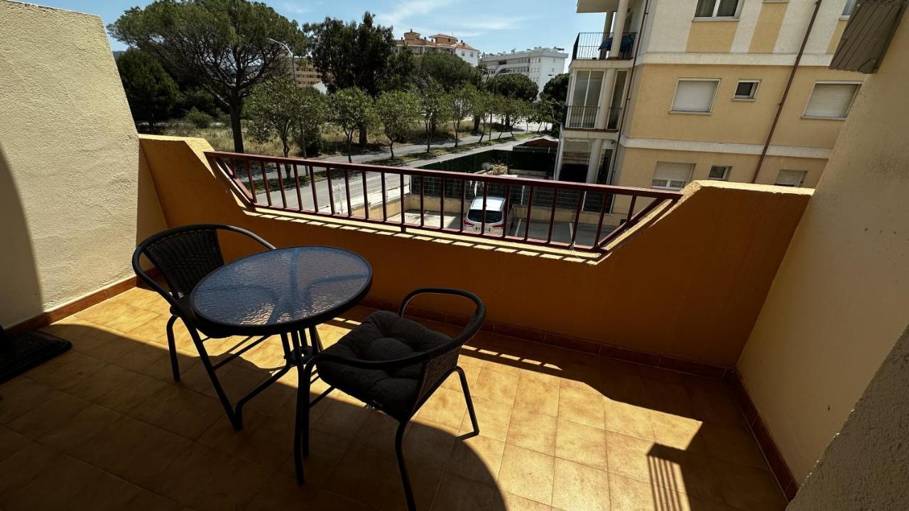 Apartamento De Playa En Santa Margarita. Roses Kültér fotó